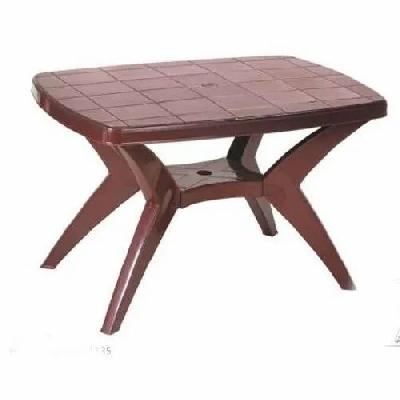 Cello Plastic Table