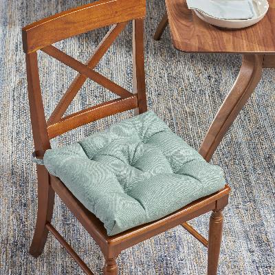 Cushioned Chair 