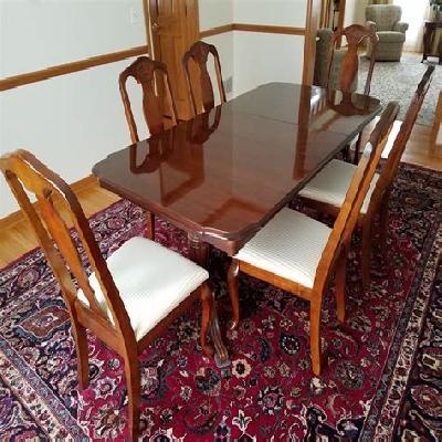 Dining Table & Chair