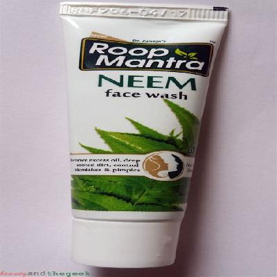 Roop Mantra Face Wash
