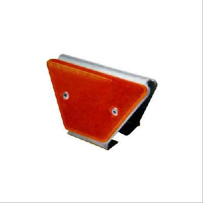 Solar Guardrail Reflector