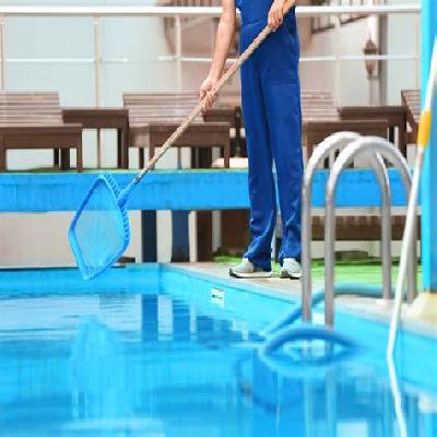 Swimming Pool Cleaning Service