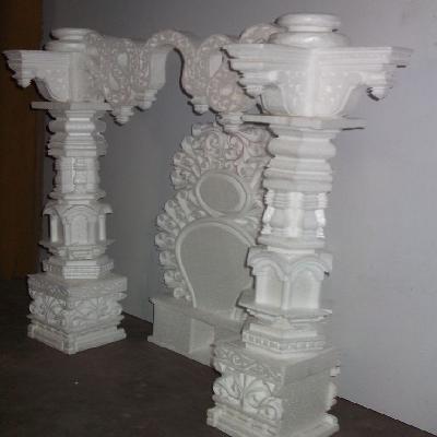 Thermocol Pillars