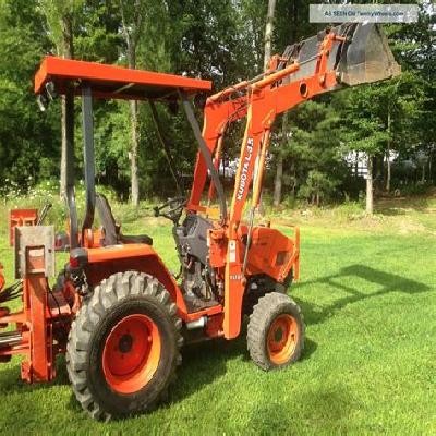 Tractor Backhoe Loader