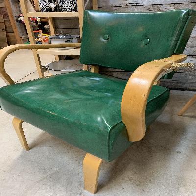 Vinyl Chair 