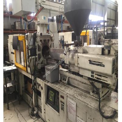 KM140B Used Plastic Injection Moulding Machine