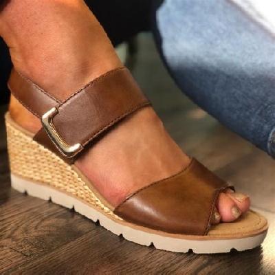 Ladies Leather Sandals