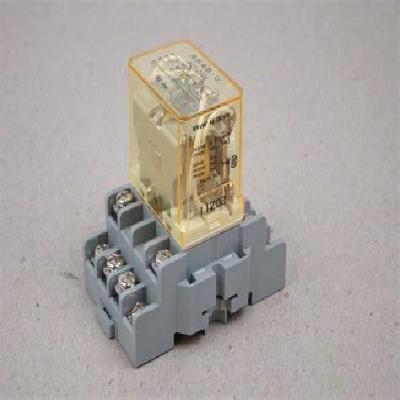 IDEC Socket Relay