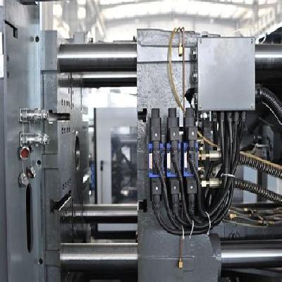 Servo System For Injection Moulding Machine