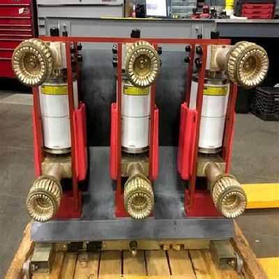 Vacuum Circuit Breaker