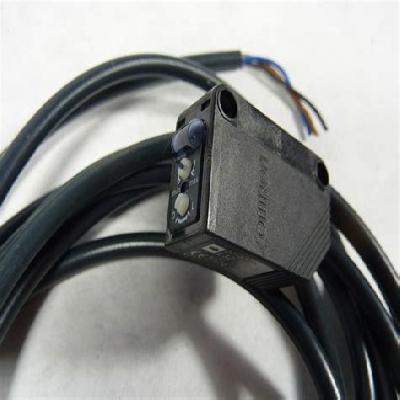 E3Z-T81 Omron Photo Sensor
