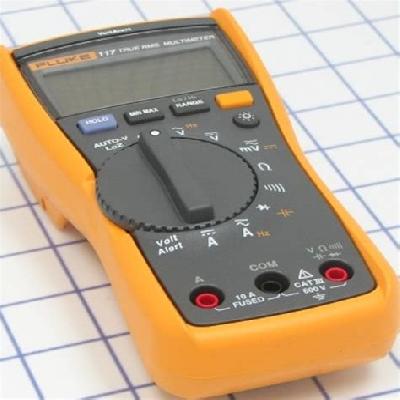 Fluke 117 Electricians True RMS Multimeter