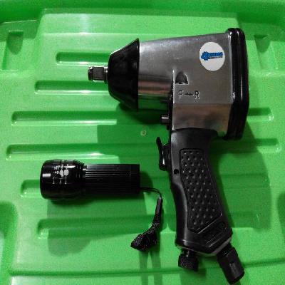 AT 5040B Pneumatic Impact Wrench