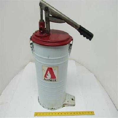 Bucket Pump