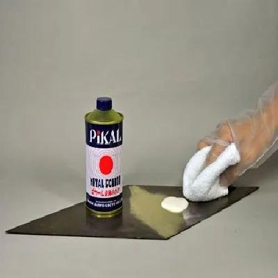 Pikal Liquid For Metal Cleaning
