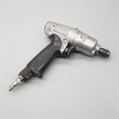 Cushion type nut runner