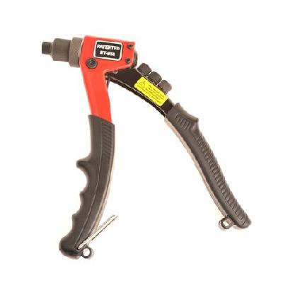 Hand riveting tools for blind rivets