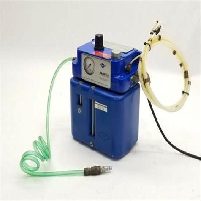 Pressurized Lubricant Dispensers