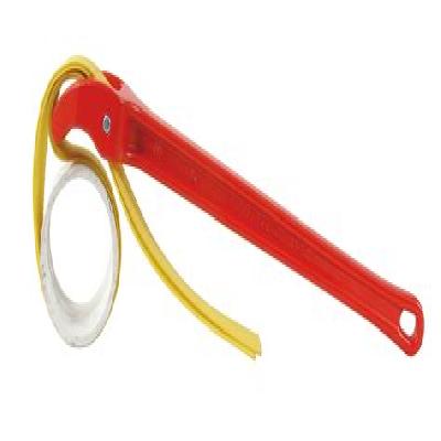 Rigid strap wrench