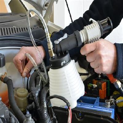 Vaccum Brake Bleeder Kit