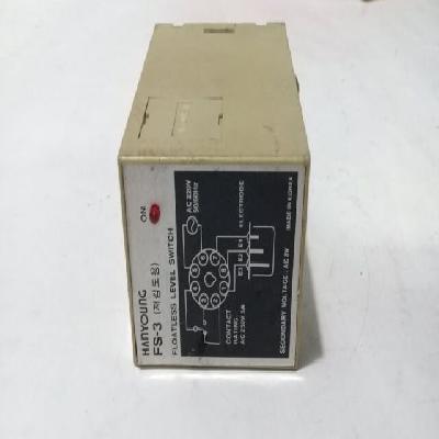 Floatless Level Switch 3