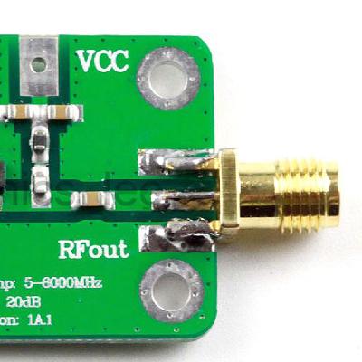 Ghz Ultra- Broadband Voltage Amplifier