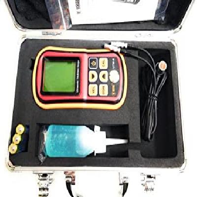 UTM 9 Digital Ultrasonic Thickness Gauge
