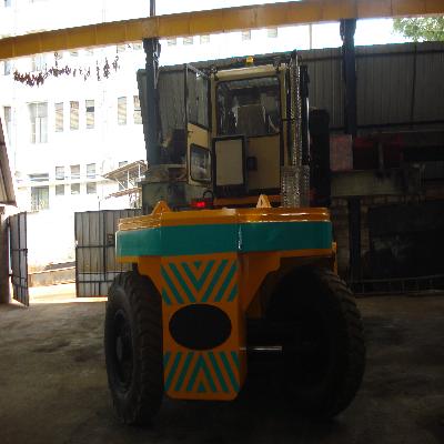 Heavy Forklift Truck 20 Ton To 45 Ton