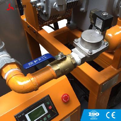 Blow Molding Booster