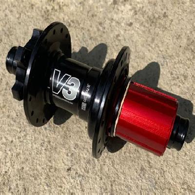 REAR HUB