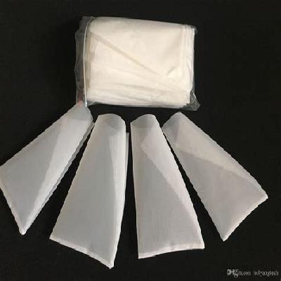 Filter cloth for oil