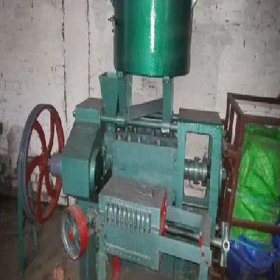 6 Bolt Mustard Oil Expeller (Round Body)