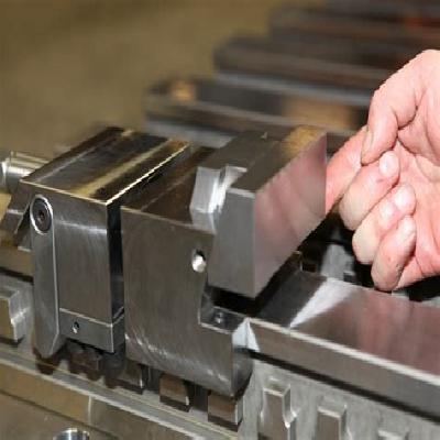 Railway Hose Clamping Machine