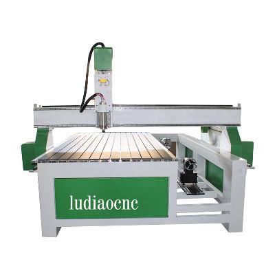 2 D and 3 D wood carving service