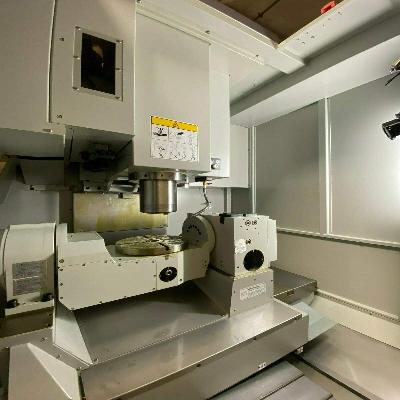 5 Axis Machining Center