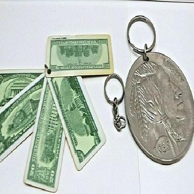 Horlicks (Folded) Metal Spark Nickel Keychain