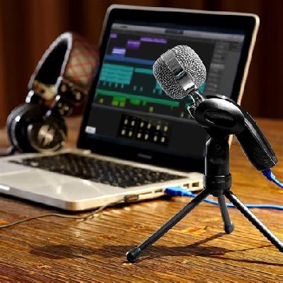 Microphone Recording Studio
