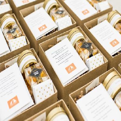 The Golden Parcel Gift 