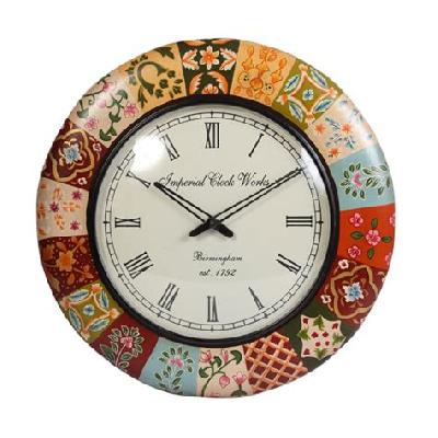 Curved Shape Wall Clock