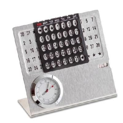 Perpetual Calendar with Memo Pad and Pen Stand