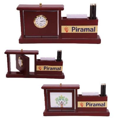 Wooden Revolving Pen Stand