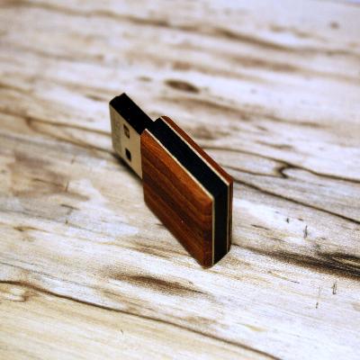 Eo Pen Drive Wooden Card Pendrive With Class 10 Chip Fast Usb 2 0 Flash Drive Wooden Finish (brown)