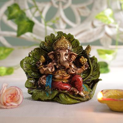 Car Dashboard Ganpati