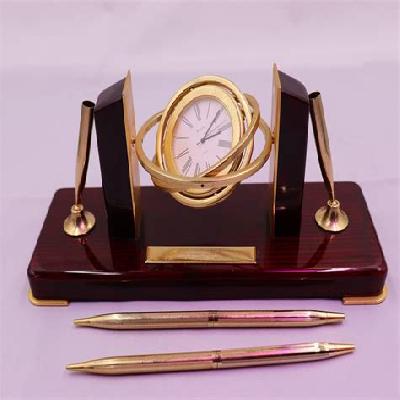 Metal Pen With Table Top Clock Gift Set