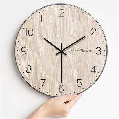Modern Wooden Quartz Clock