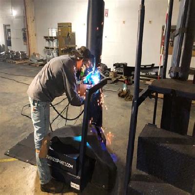 3-In-1 Torch With Mobile Stand - Holdey