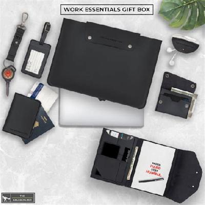 Backbencher Utility Gift Box