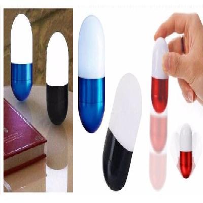 Tap N Sway Capsule Shaped Desktop Light : Fuzo