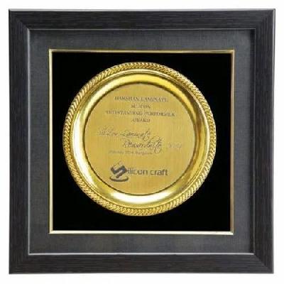 7 Inch Wooden Momento Trophy