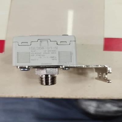 SMC PRESSURE SWITCH ISE300A-01-P-LA1
